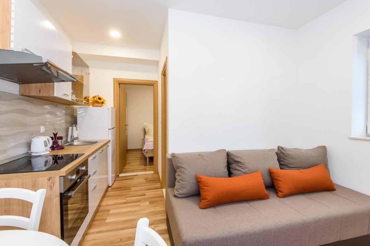 Apartment Dego Near Ploce, Riverfront, Parking Rogotin Exteriör bild
