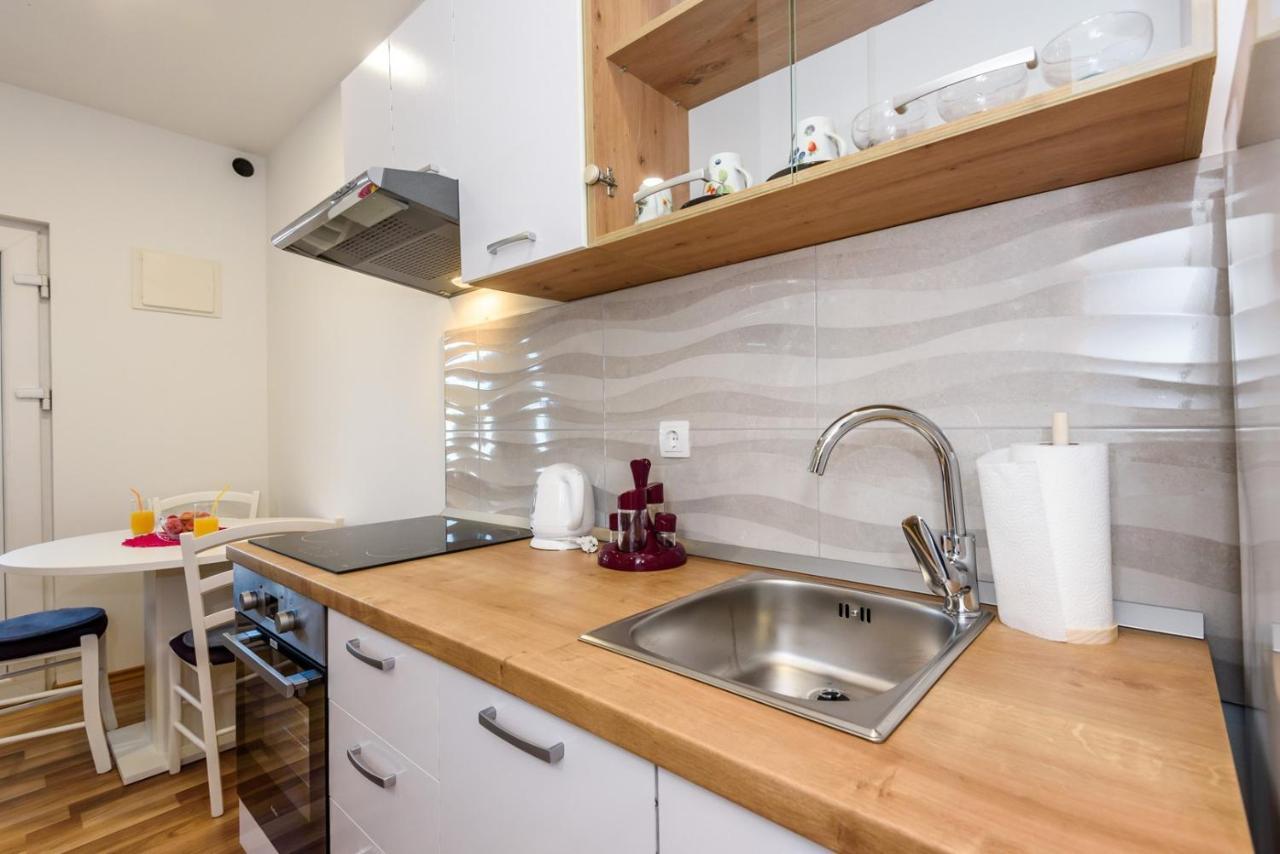 Apartment Dego Near Ploce, Riverfront, Parking Rogotin Exteriör bild