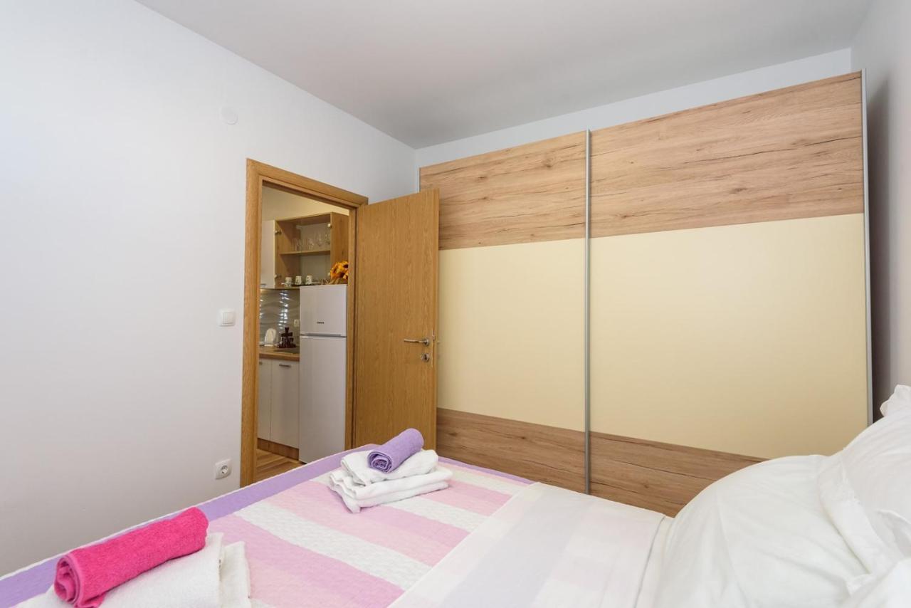 Apartment Dego Near Ploce, Riverfront, Parking Rogotin Exteriör bild