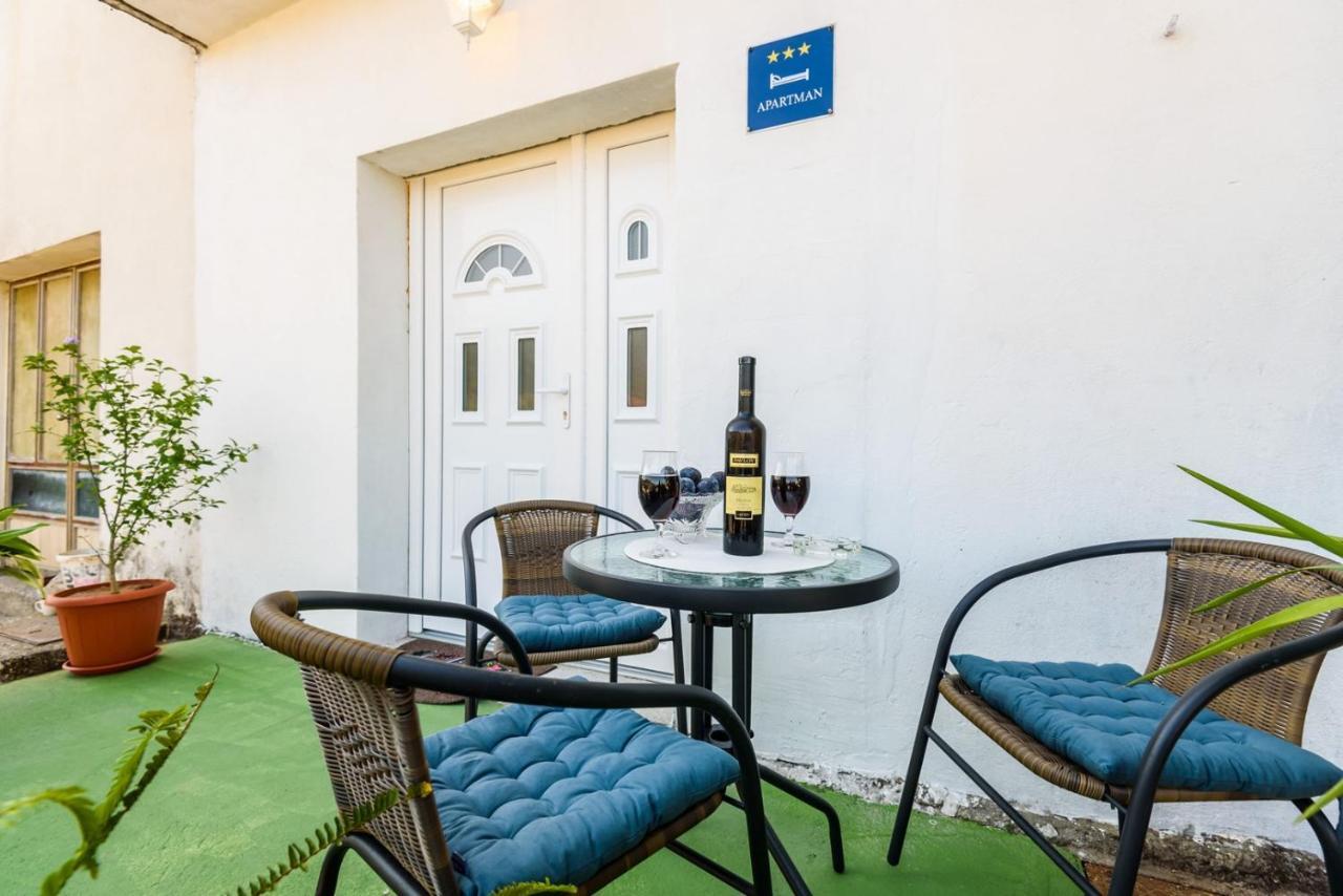 Apartment Dego Near Ploce, Riverfront, Parking Rogotin Exteriör bild